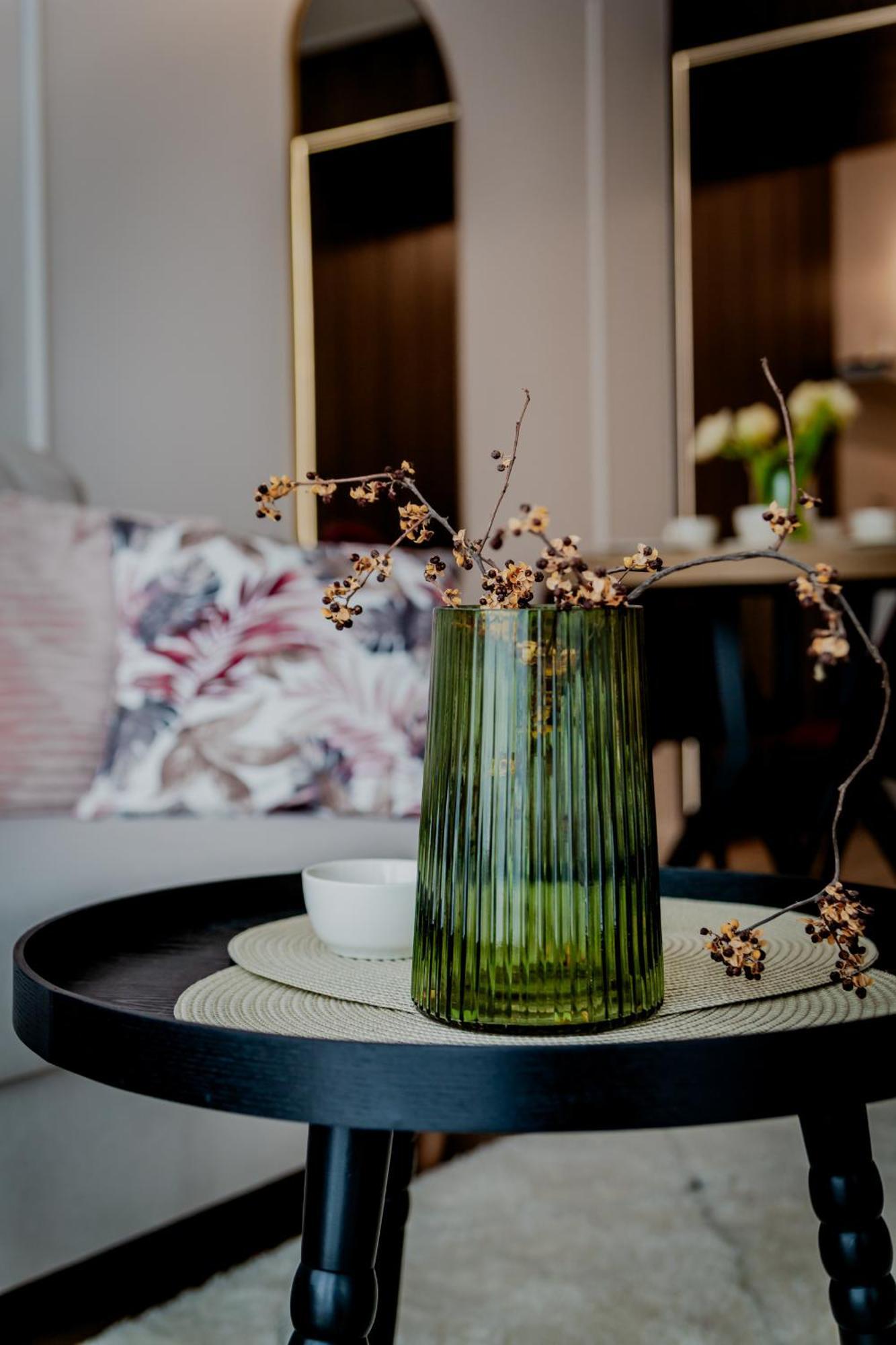 Apartament - Apartament Z Sypialnia I Parkingiem Cicha 18 *